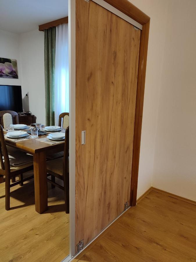 Apartman Adna Kulen Vakuf Extérieur photo