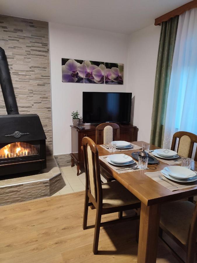 Apartman Adna Kulen Vakuf Extérieur photo