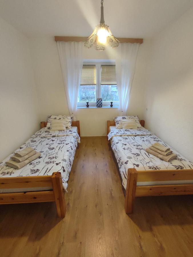 Apartman Adna Kulen Vakuf Extérieur photo