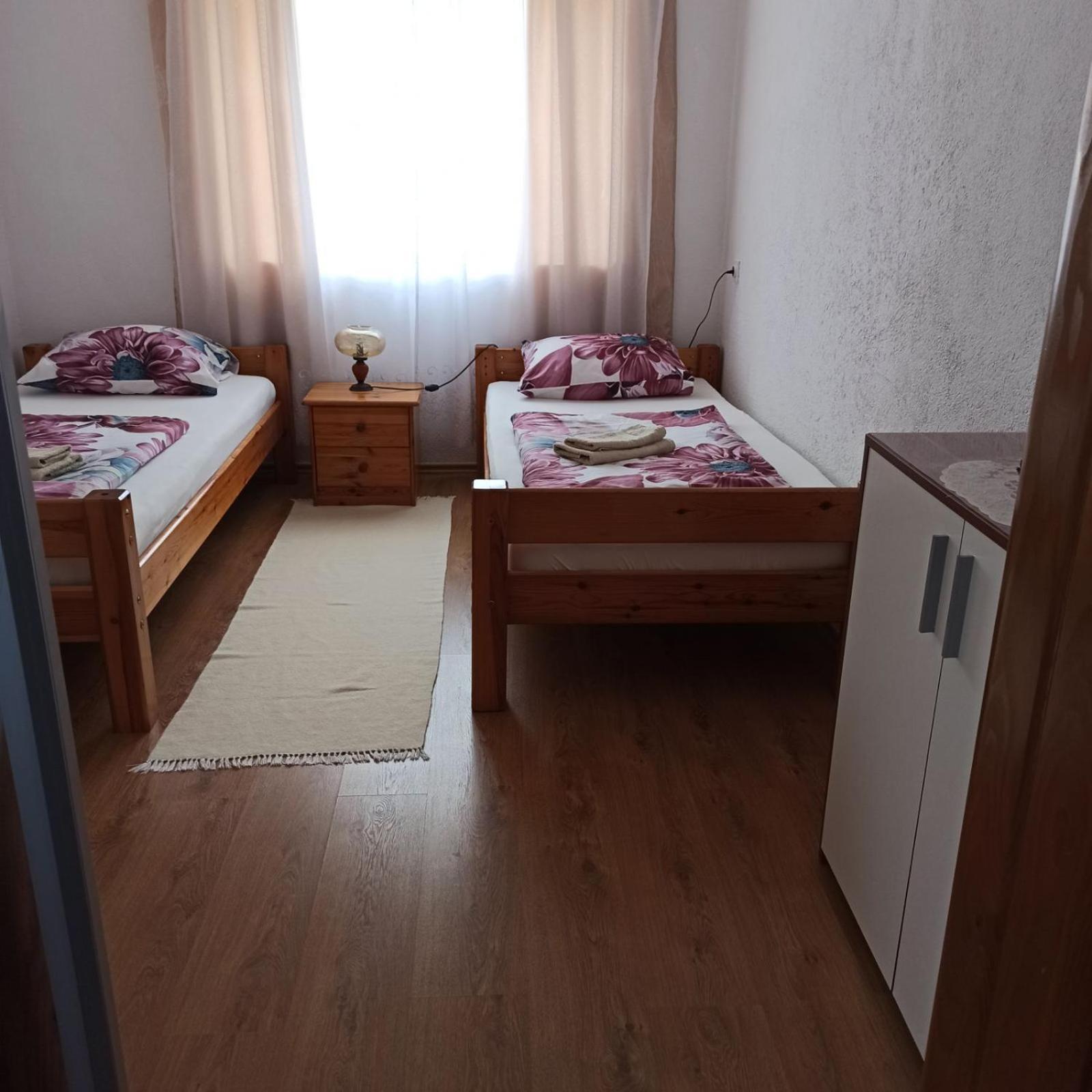 Apartman Adna Kulen Vakuf Extérieur photo