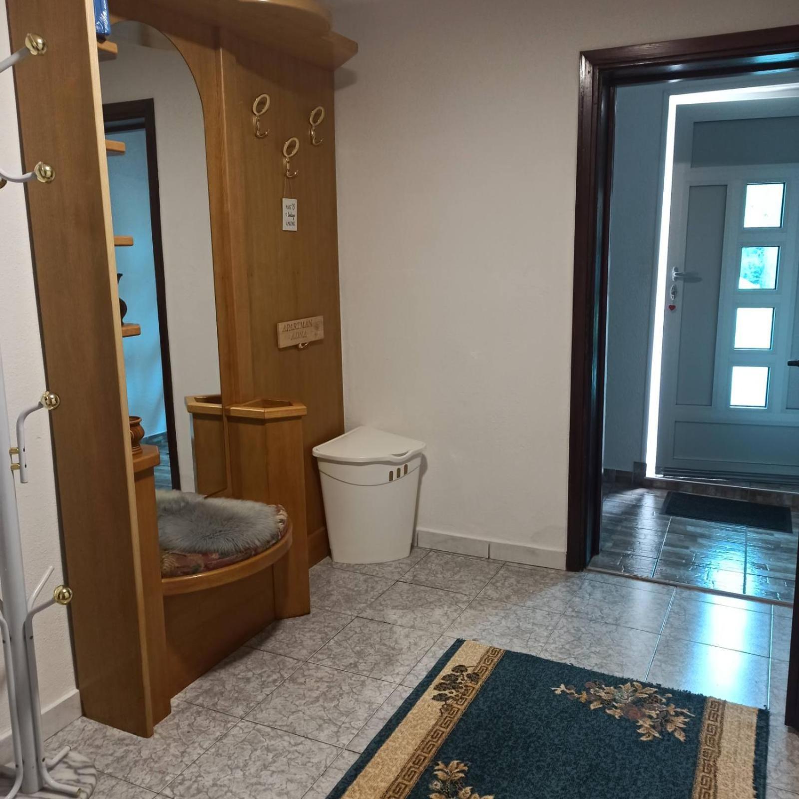 Apartman Adna Kulen Vakuf Extérieur photo