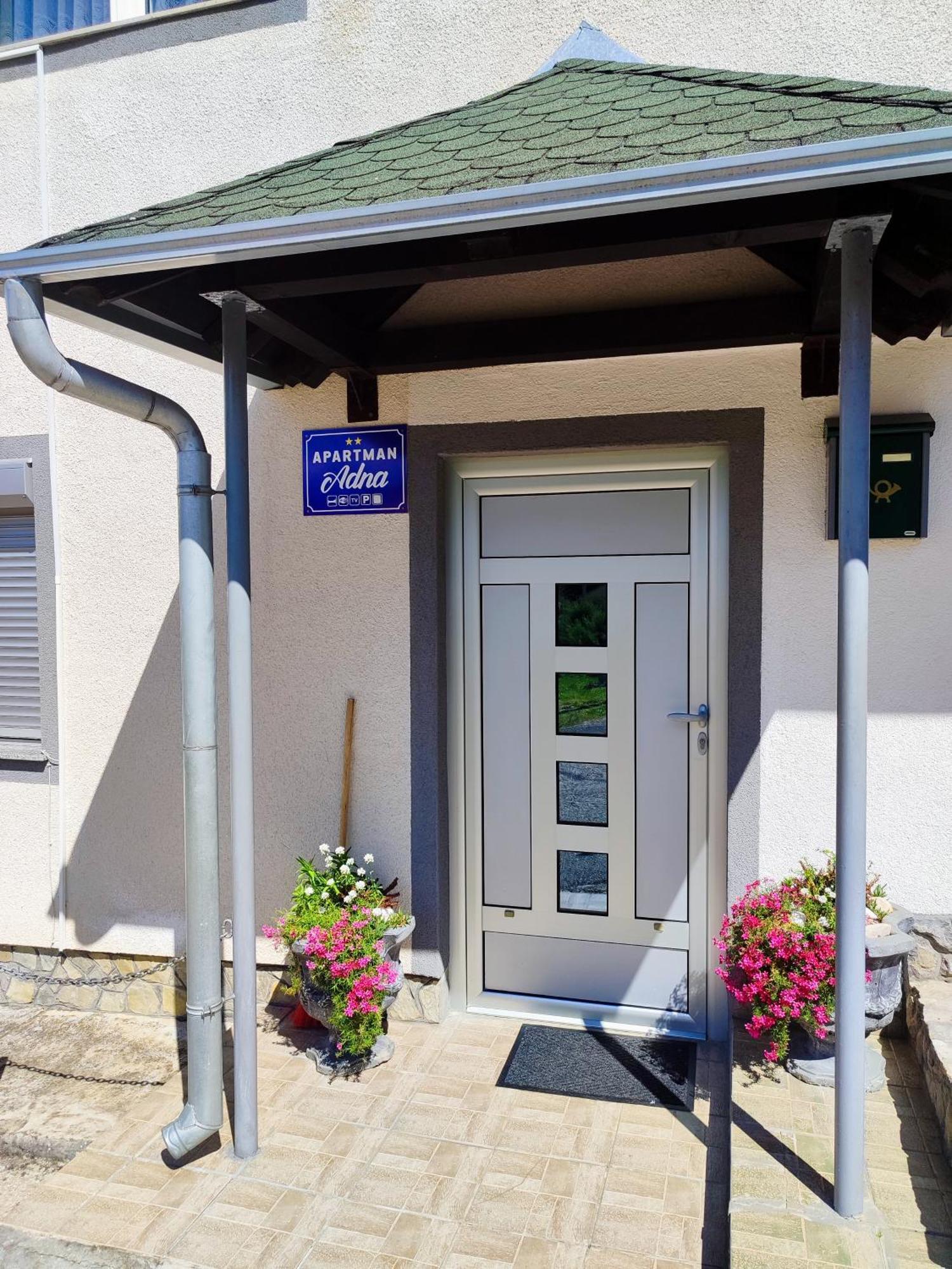 Apartman Adna Kulen Vakuf Extérieur photo